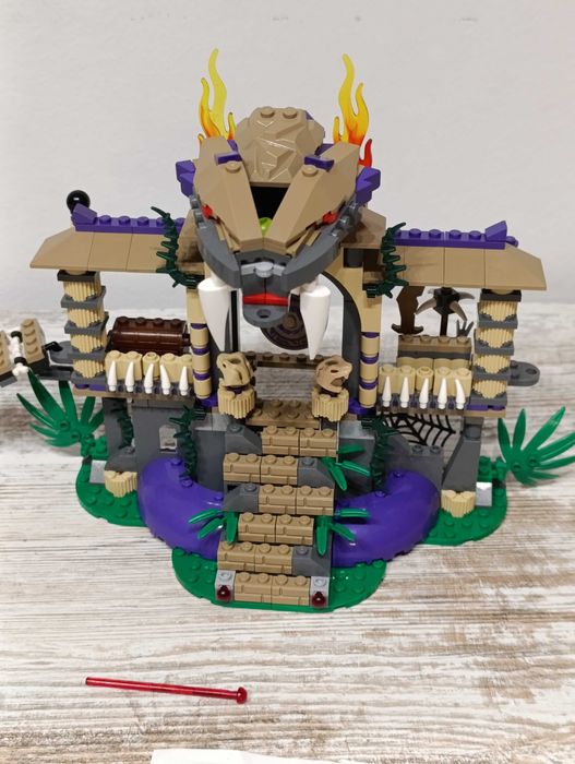Lego 70749 Enter the Serpent (Ninjago) Wężowe wrota