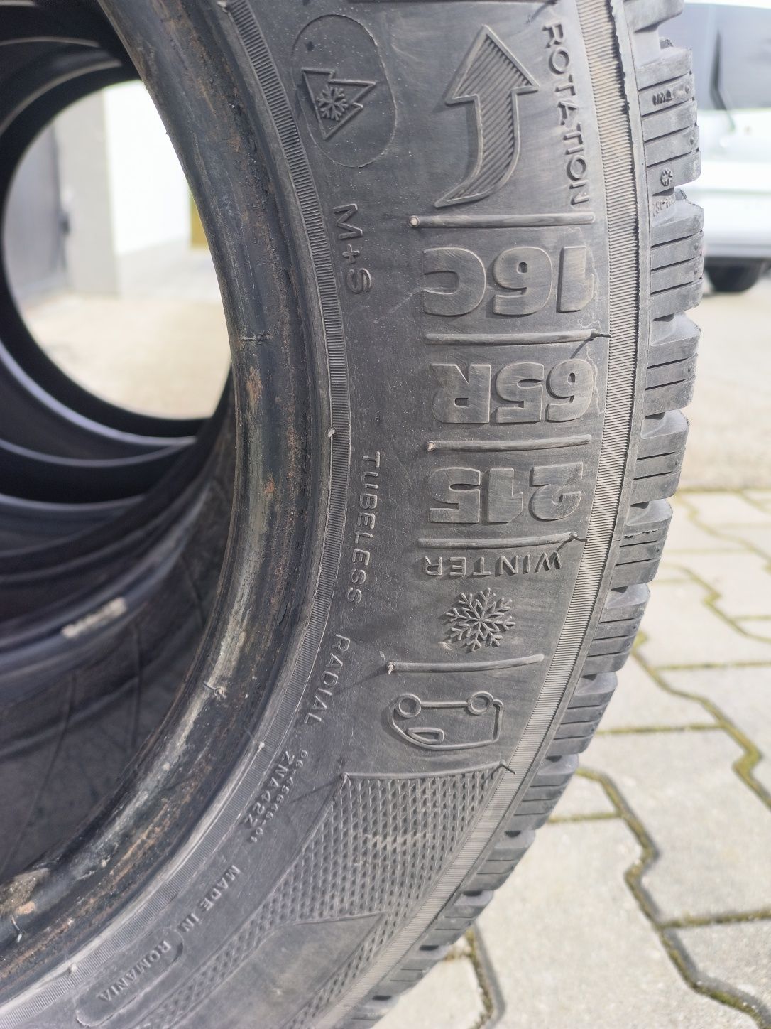 Komplet Opon do Busa 215/65/16c
