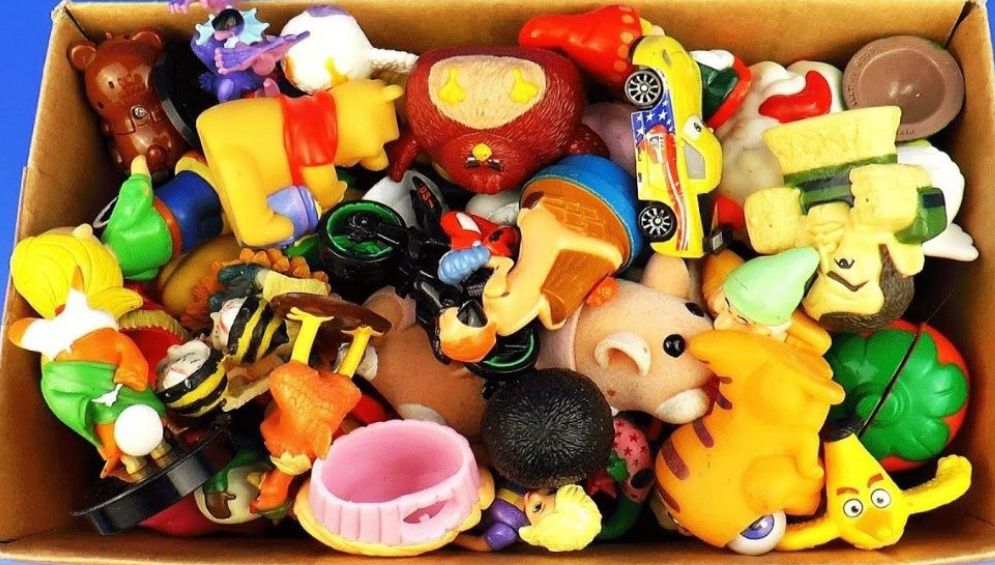 Отправляю различные детские игрушки для милых деток переселенцев.