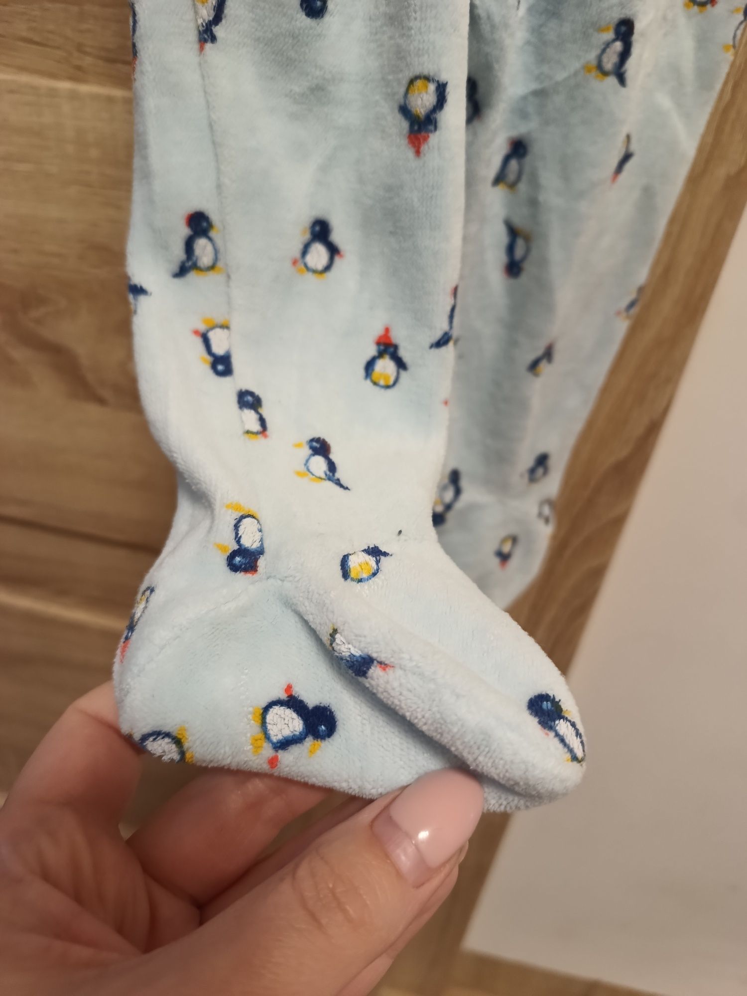 Niemowlęce pluszowe śpioszki pajacyk w pingwiny unisex