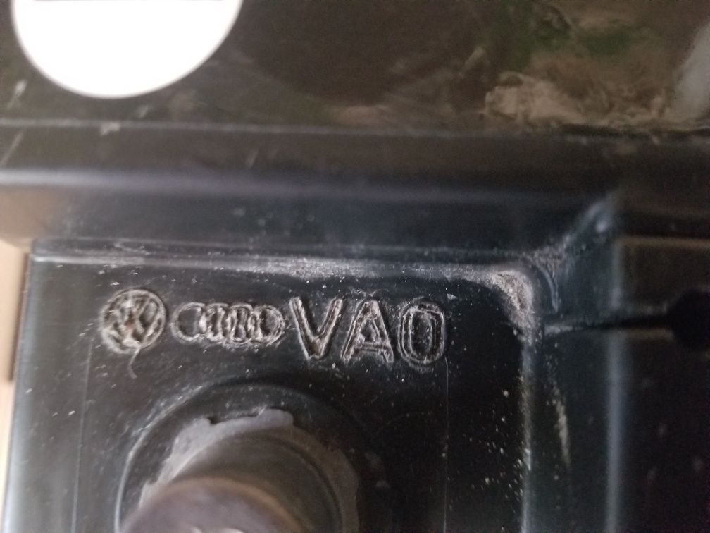 Продам акумулятор  VARTA 5K0915105M 12V110Ah850A EN