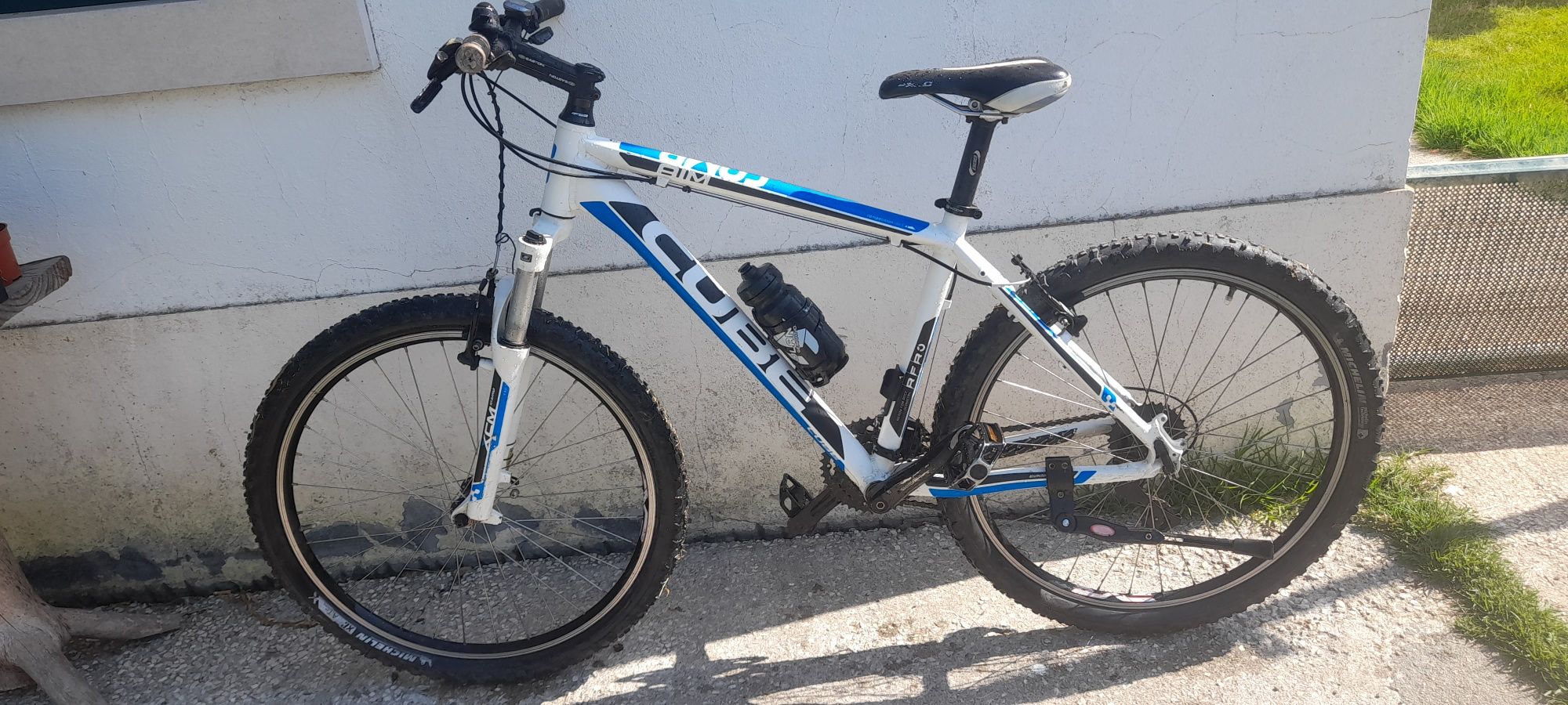 Bicicleta cube comp