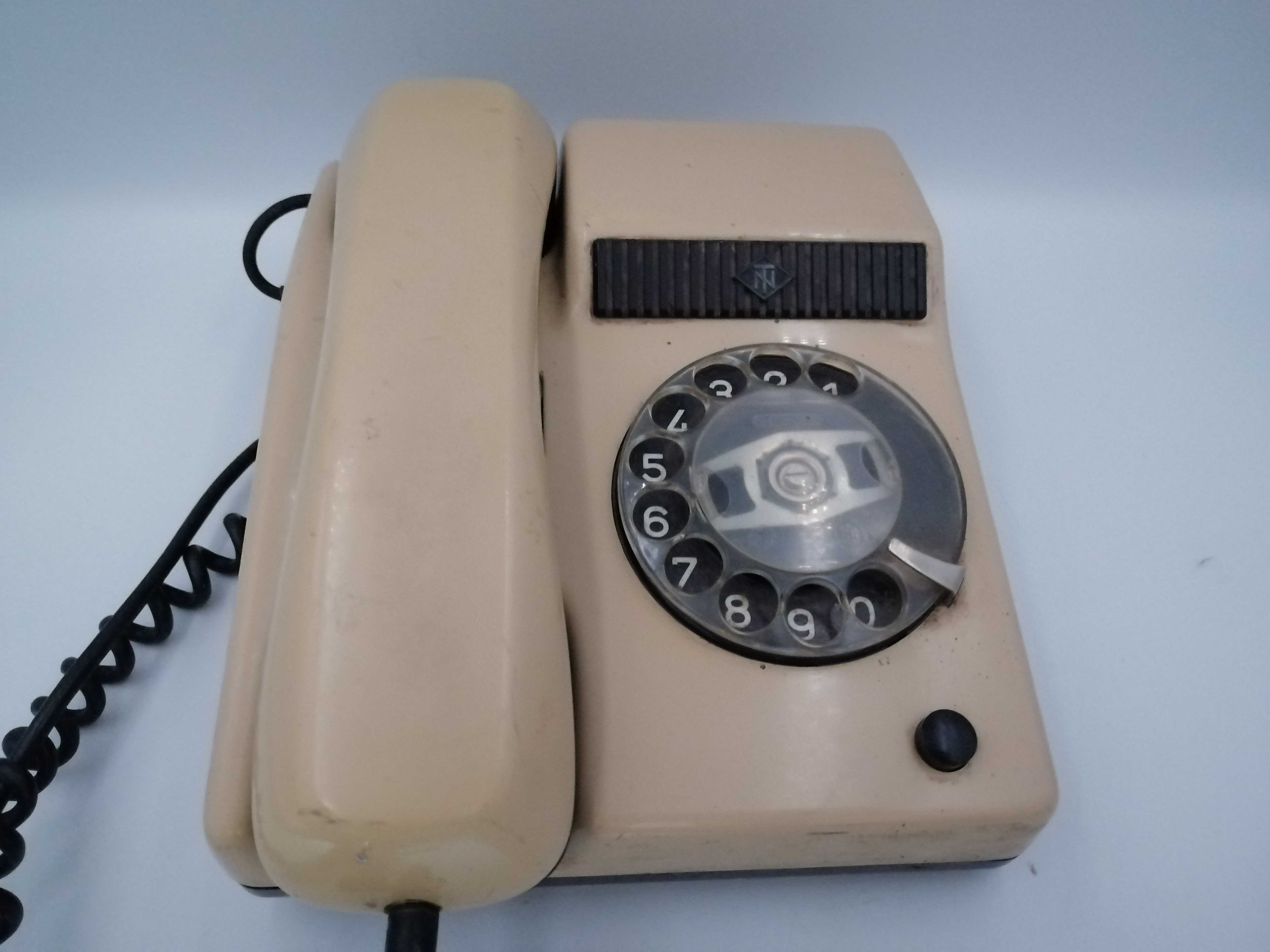 Analogowy stacjonarny telefon z tarczą TN Niemiecki