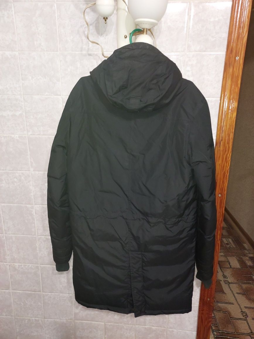 Продам зимнюю куртку