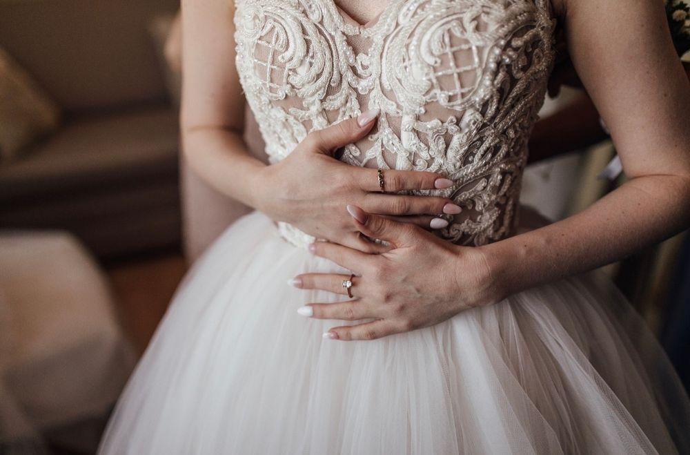 Suknia ślubna madonna tiulowa Princessa rozkloszowana