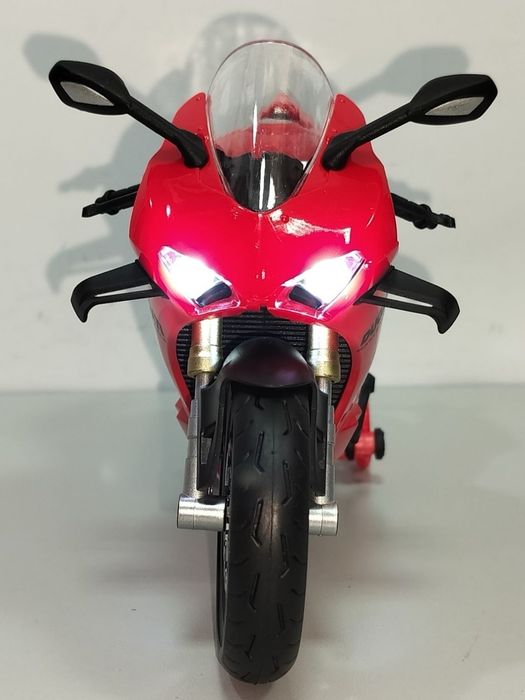 Мотоцикл Ducati Panigale V4S.