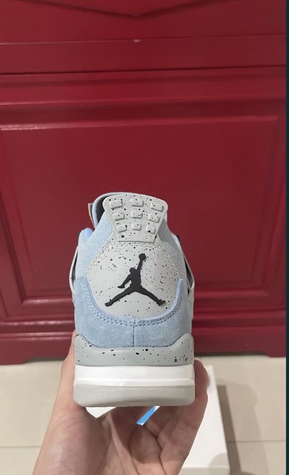Jordan 4 Azuis Novos