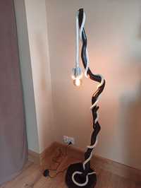 Lampa z wierzby mandżurskiej