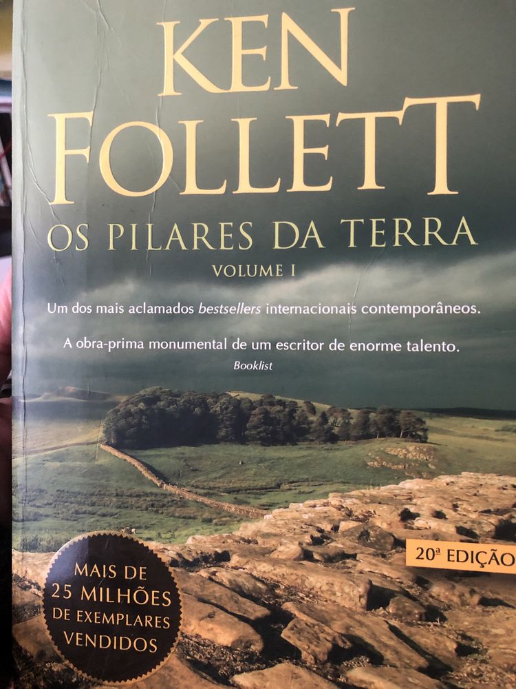 Vendo livro “Os pilares da terra” - vol. 1