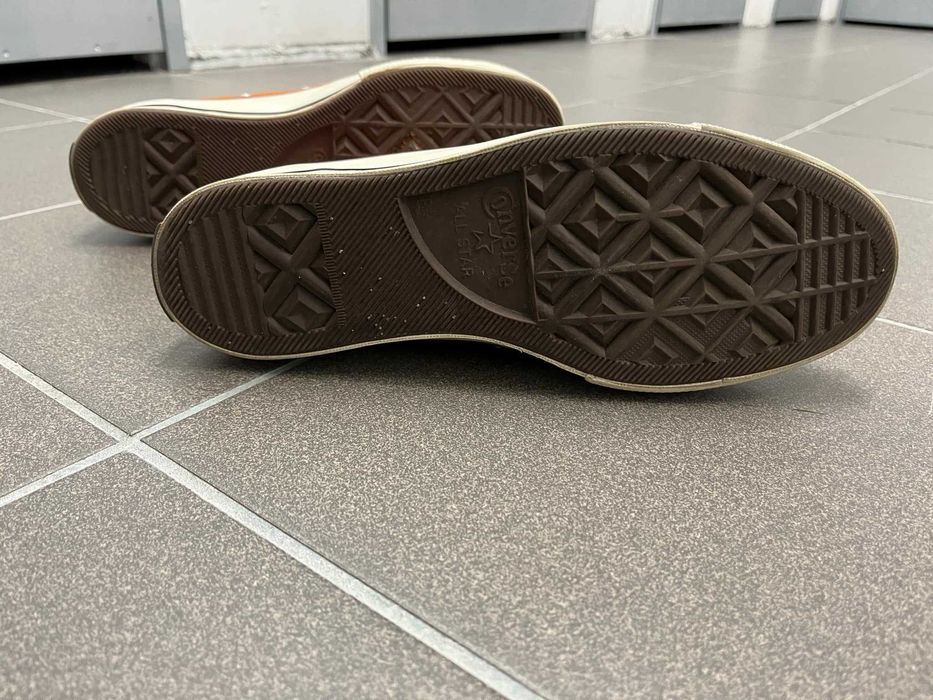 Converse Chuck Taylor All Star. Rozmiar 42. Praktycznie nowe.