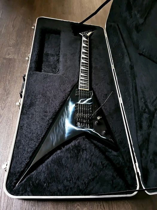 Кейс фирменный для гитары Rendy Rhoads Jackson,Charvel,ESP,LTD, Kramer