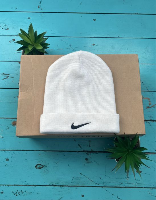 Шапка NIKE Swoosh Beanie, One Size, винтажная шапка Nike, белая шапка