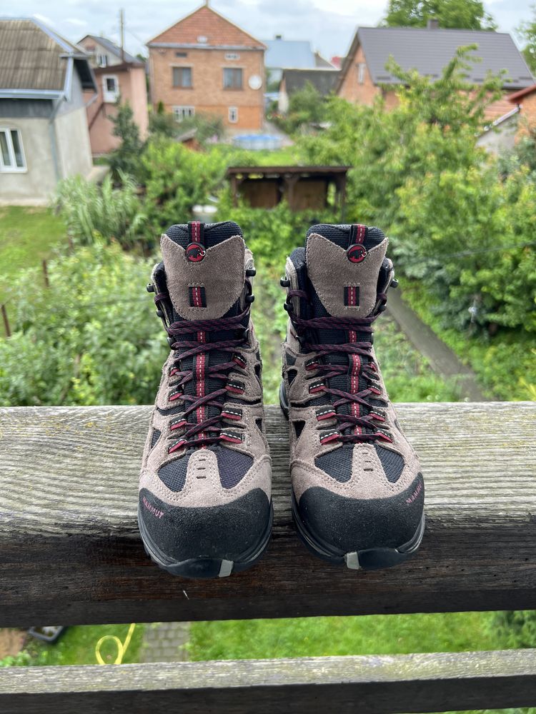 Трекінгові черевики Mammut (Gore-tex)