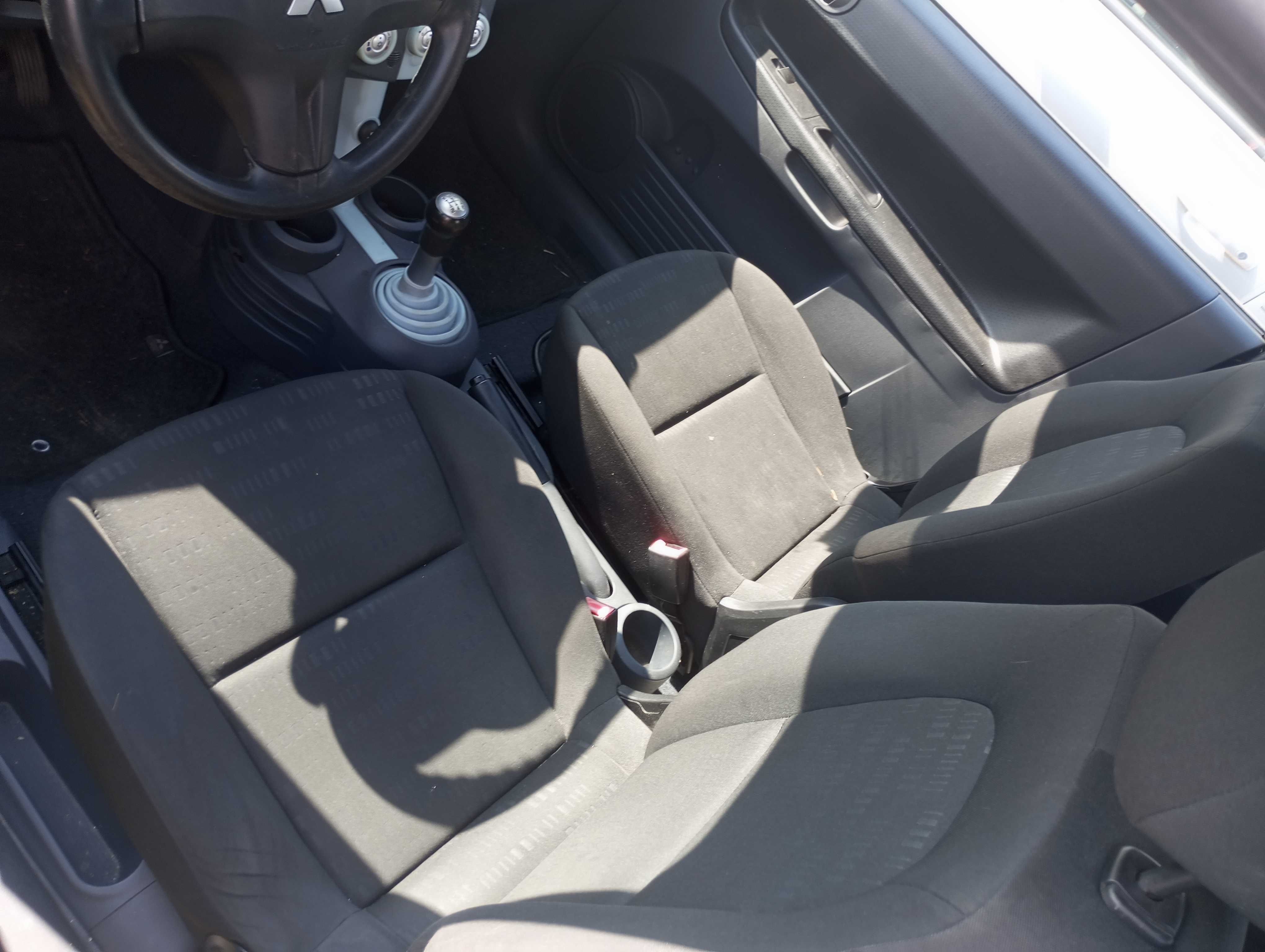 Mitsubishi Colt 1.1 benzyna