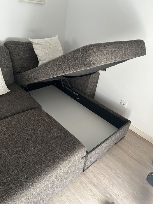 Sofá-cama com chaise longue