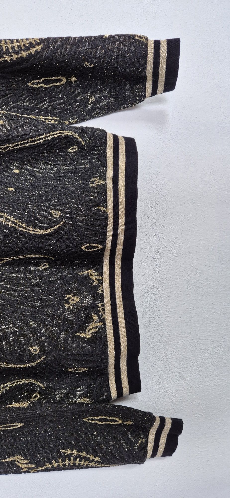 Sweter damski z broszką H&M S