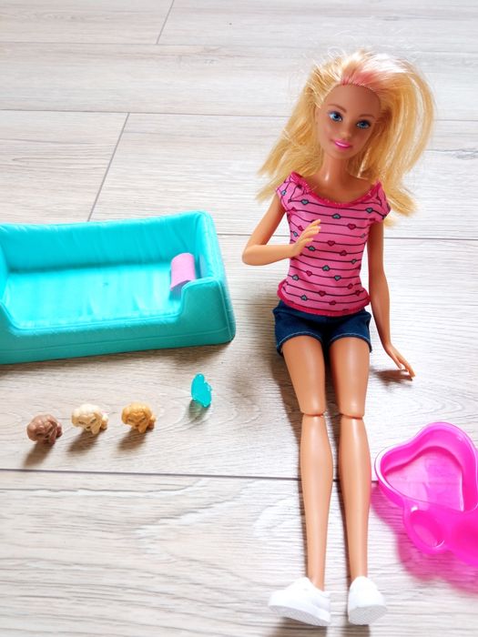Barbie narodziny piesków