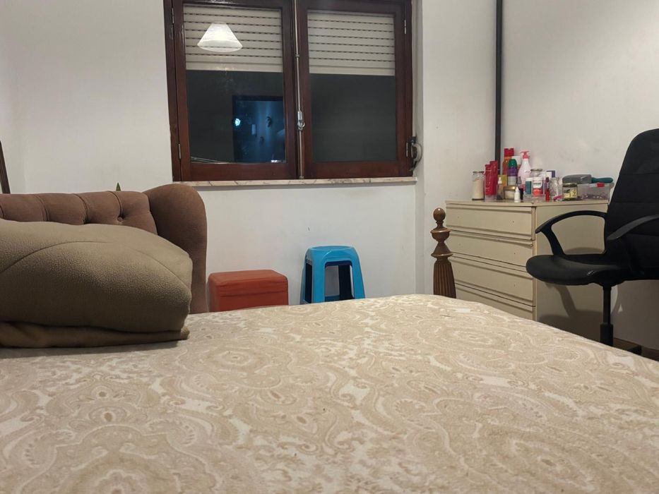 Quarto para arrendar