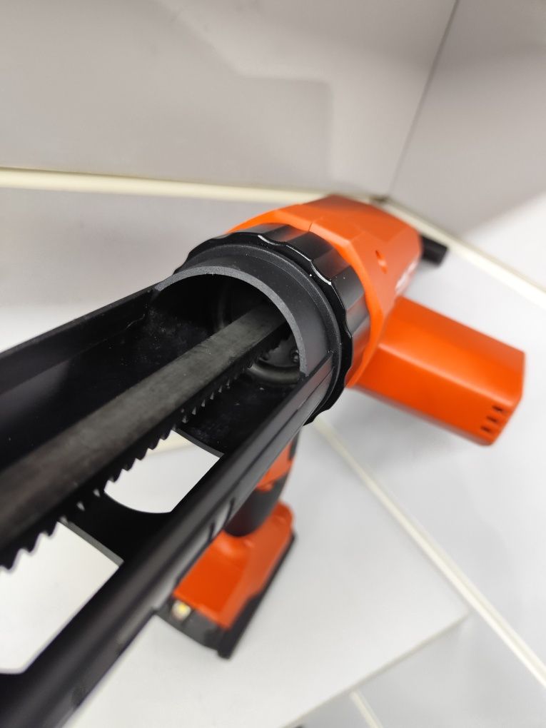 Hilti CD 4-22 пістолет акумуляторний для герметика/ Хілті нурон