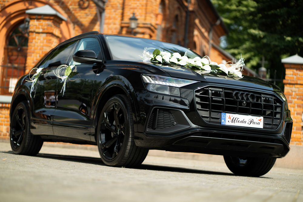 Oferuje przejazd do Ślubu samochodem Audi Q8 S-line