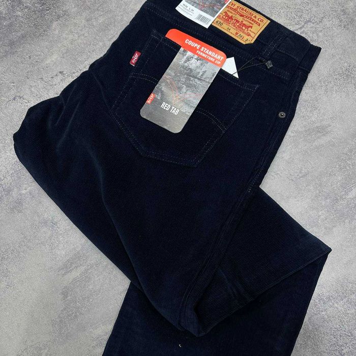 Стильний чоловічий вельвет Levi's(розмір-36)