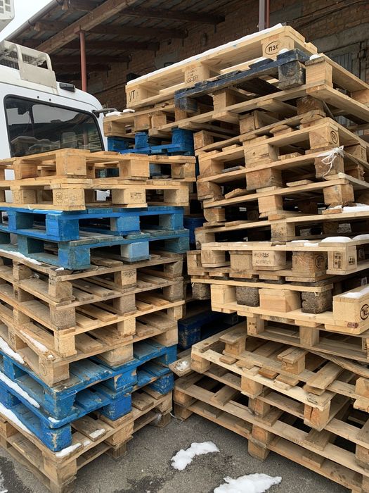 Піддон деревяний . Піддони