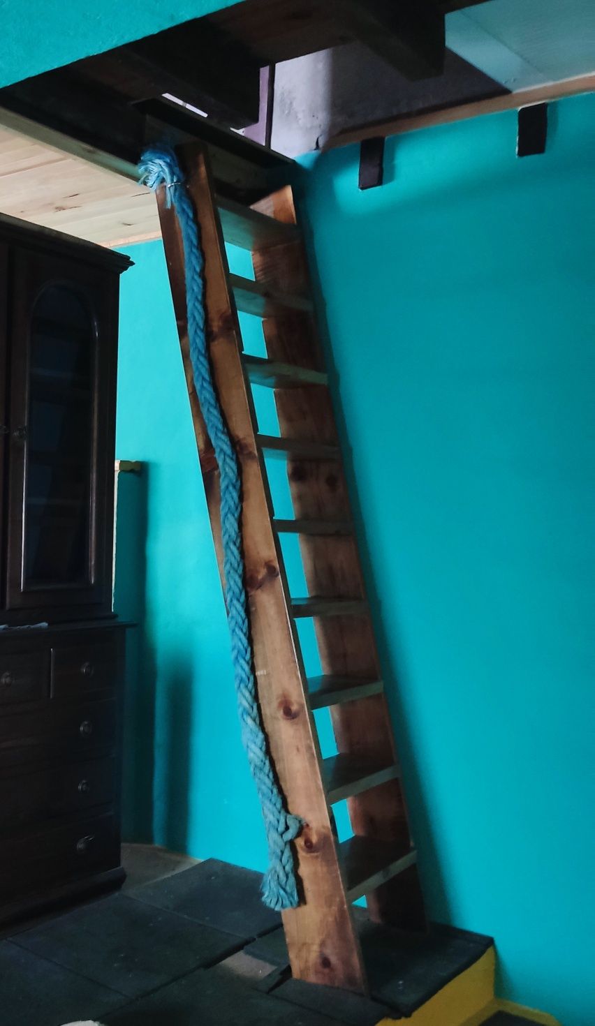 Escada de madeira c/2,5m
