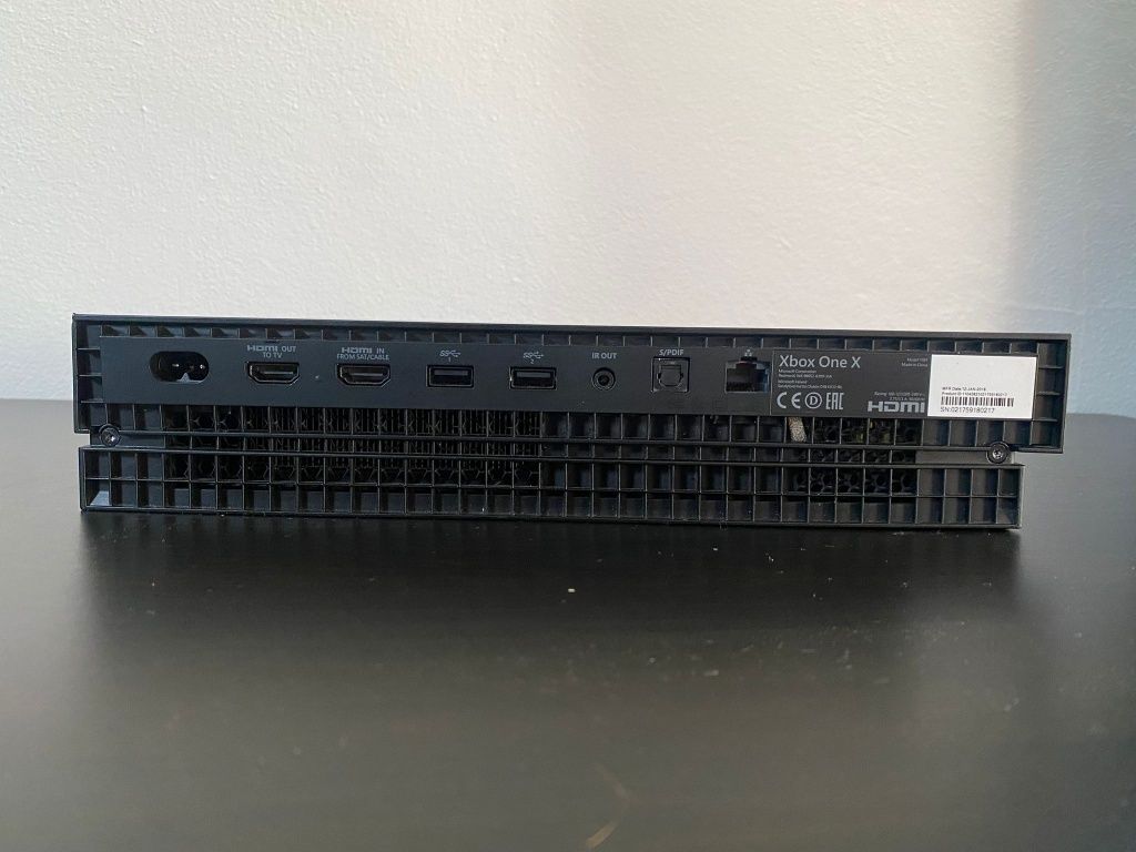 Consola XBOX One X
