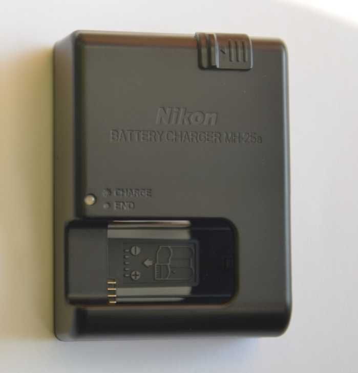 Nikon MH-25a do baterii EN-EL15 Ładowarka
