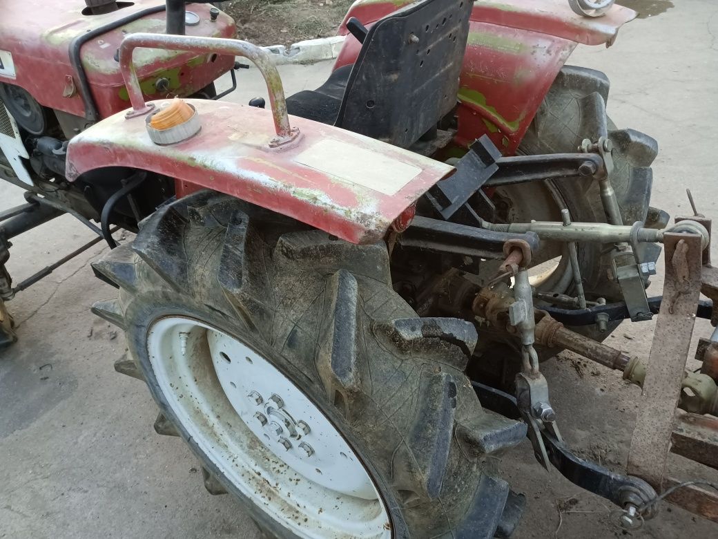 Trator Yanmar 1500 4x4
