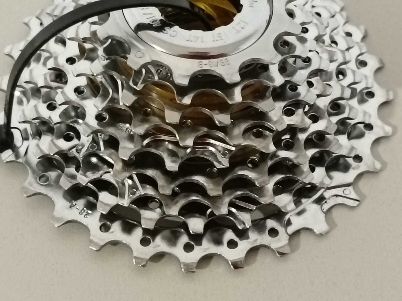 37. Kaseta Campagnolo CS-401