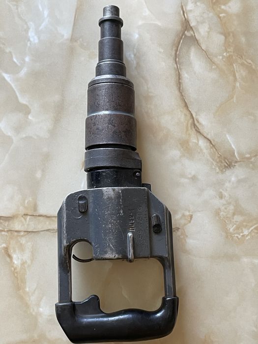 Дюбельный монтажный пистолет ПЦ52-1