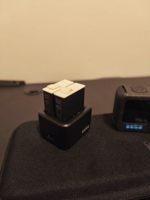 GoPro 12 com 3 baterias e carregador