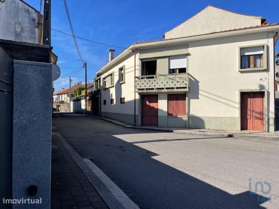 Casa / Villa T5 em Baguim do Monte (Rio Tinto) de 298,00 m2