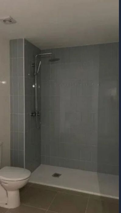 Alugo 2 quartos em apartamento novo próximo do Glicínias