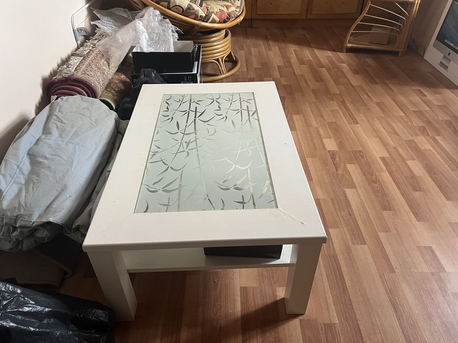 Продам столики журнальні