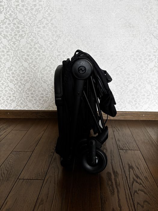 Коляска Cybex Coya Sepia Black на шасі Matt Black (чорна на чорному)