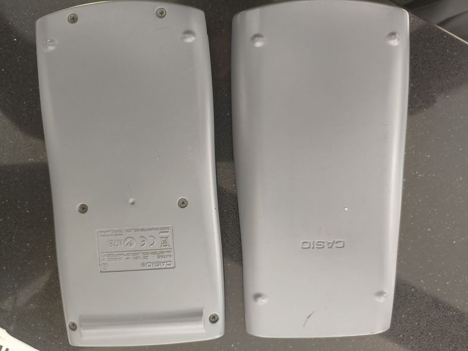 Calculadora scientifica Casio fx-82es