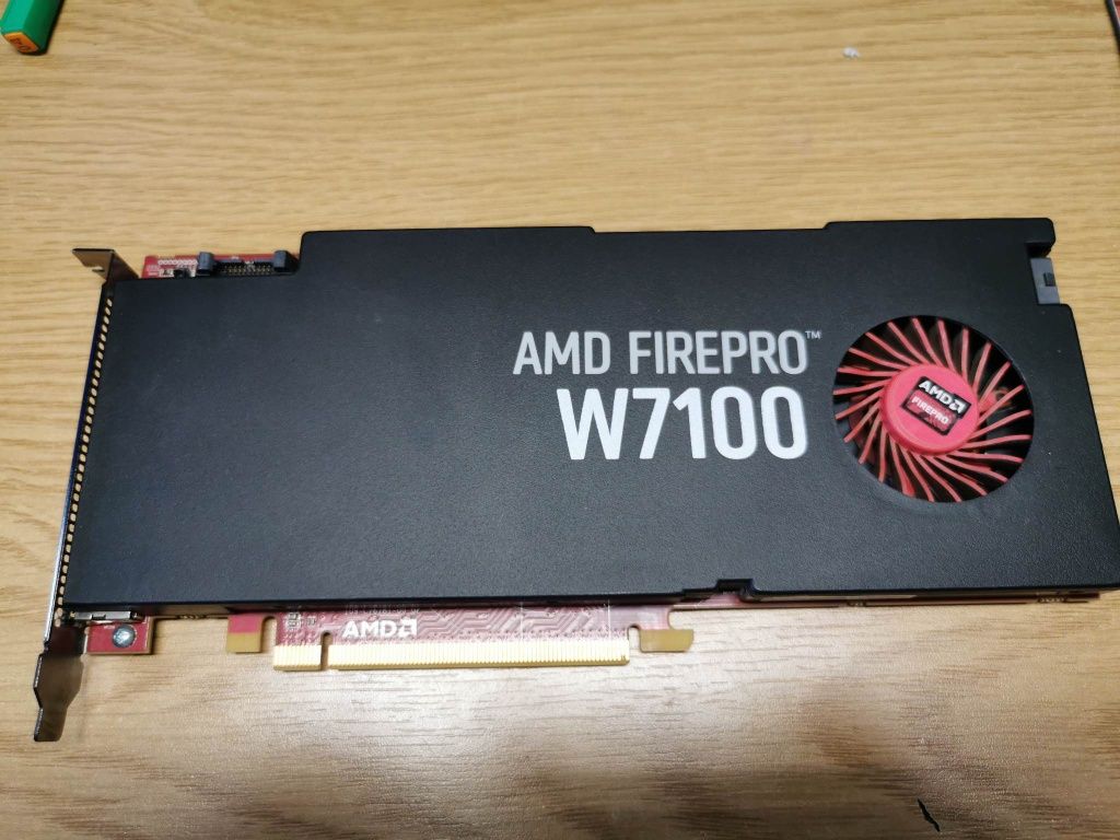 Karta graficzna AMD FirePro W7100