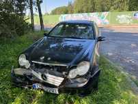 Mercedes Benz C 200 bez prawa rejestracji na części