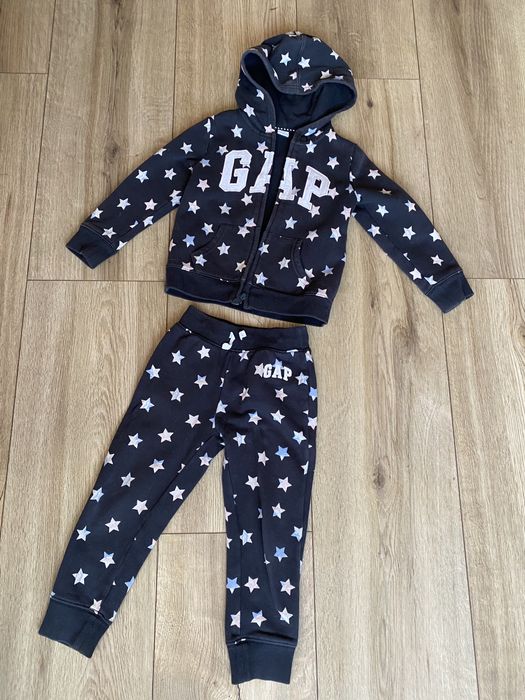 Костюм Gap на 4 років