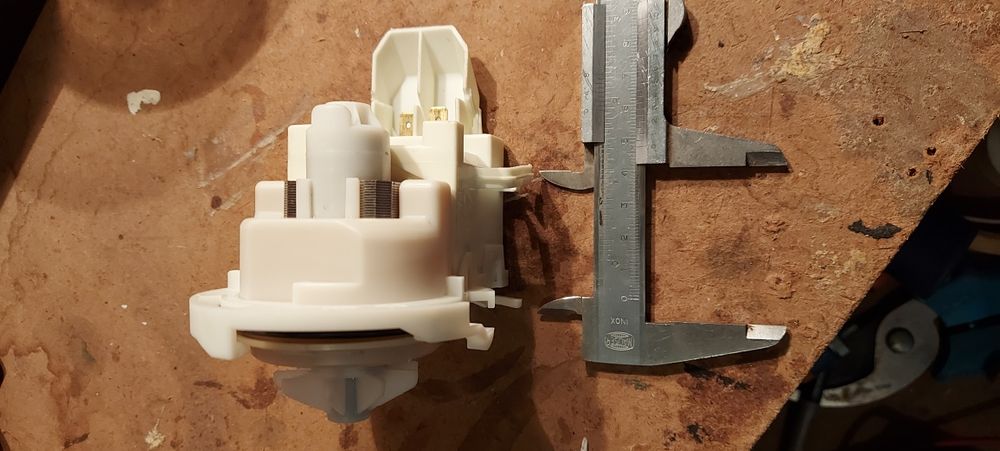 Vendo bomba de água de máquina loiça Bosch