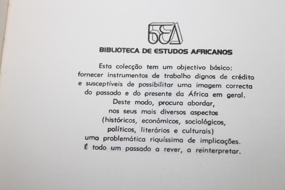 Os Africanos// Basil Davidson