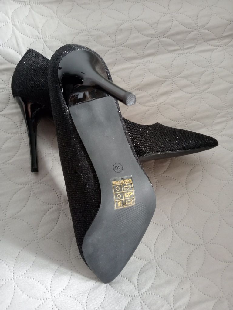 Buty damskie rozm. 40 NOWE