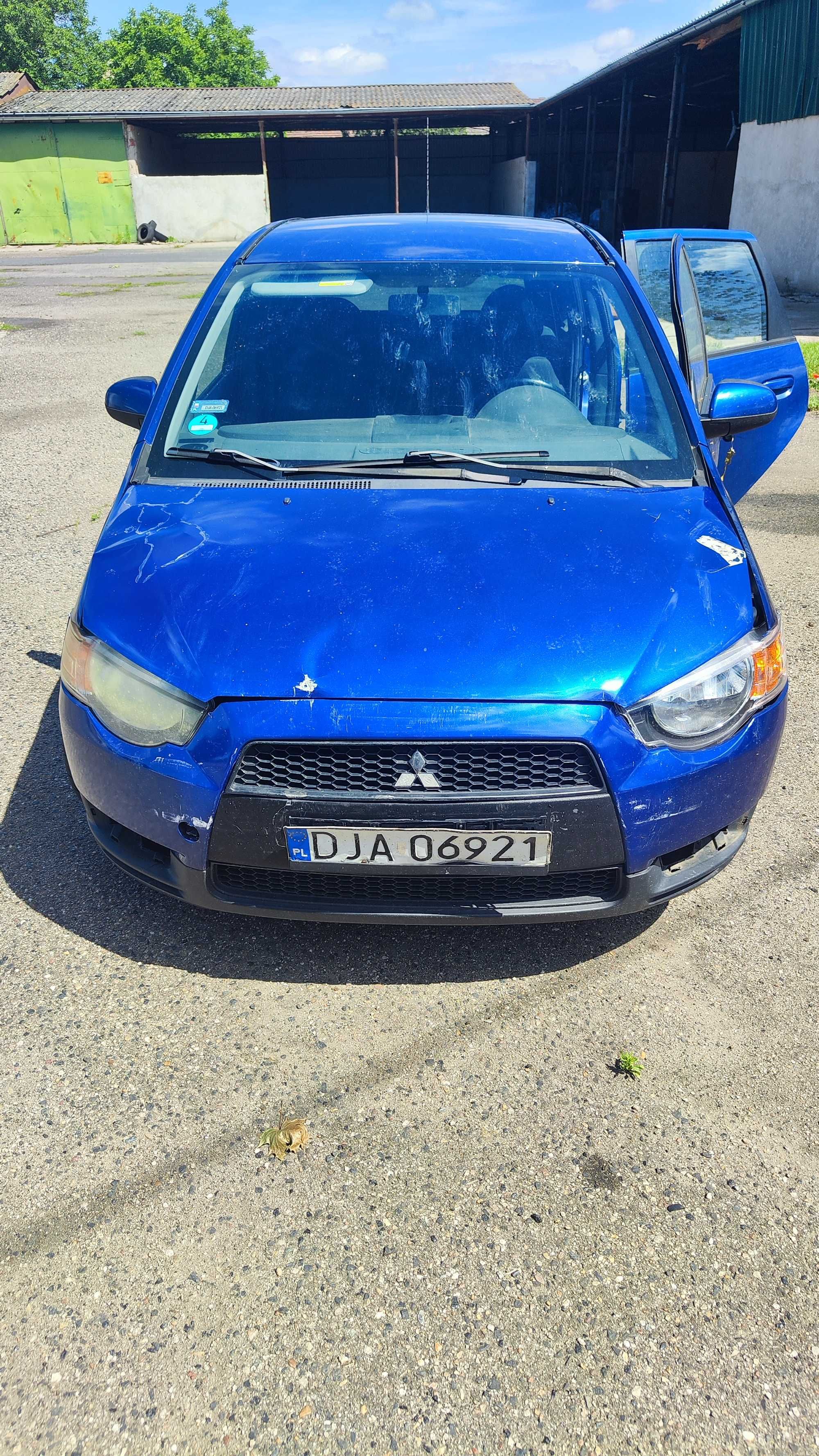 mitsubishi colt 1.3 95 KM -auto po stłuczce