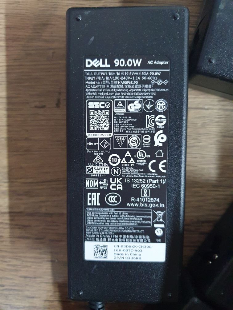 Dell XPS Inspirion 90w 4.5×3.0mm блок живлення питання зарядка ориг
