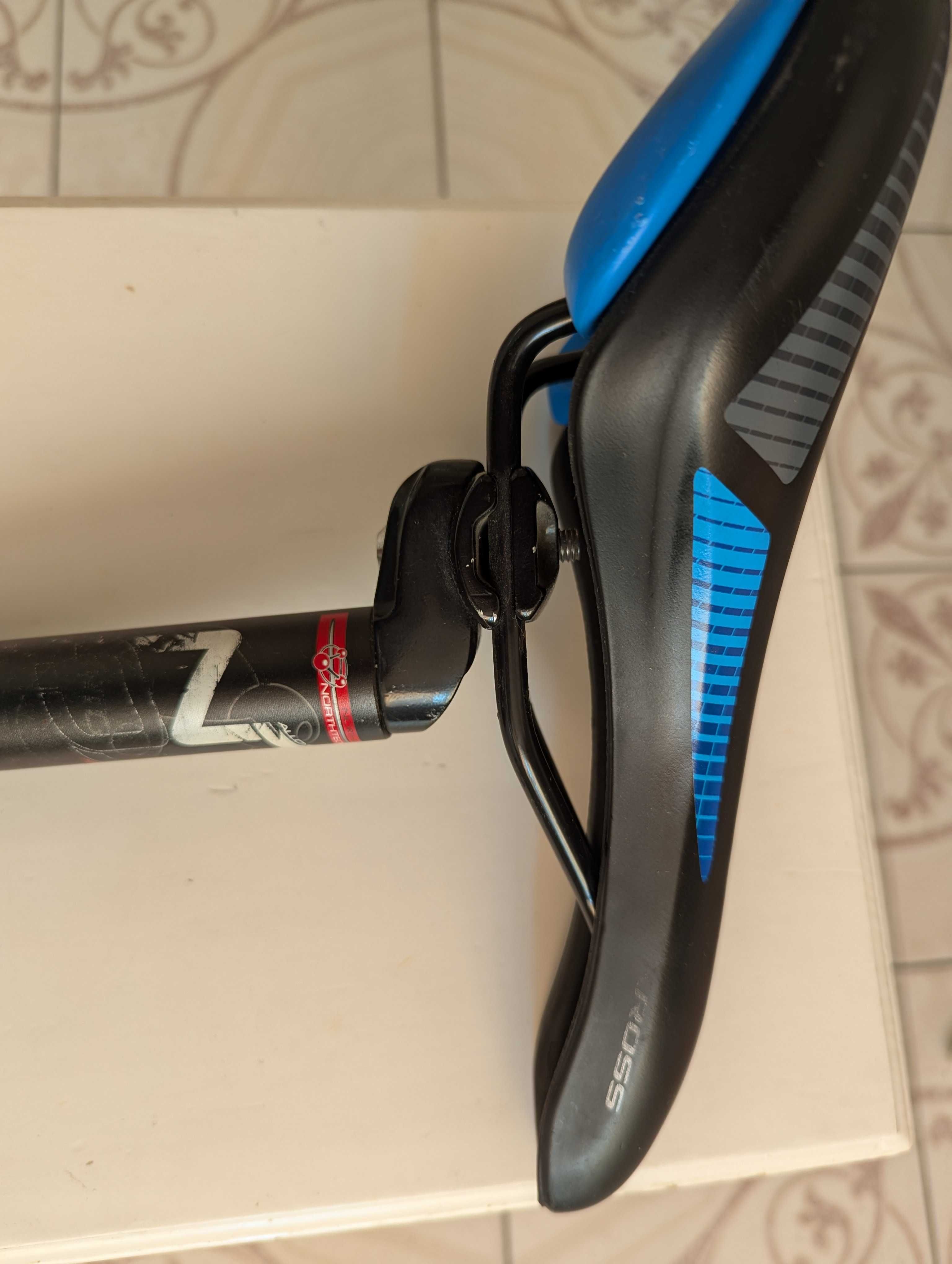 Siodełko silikonowe CRISS do roweru - z rurką