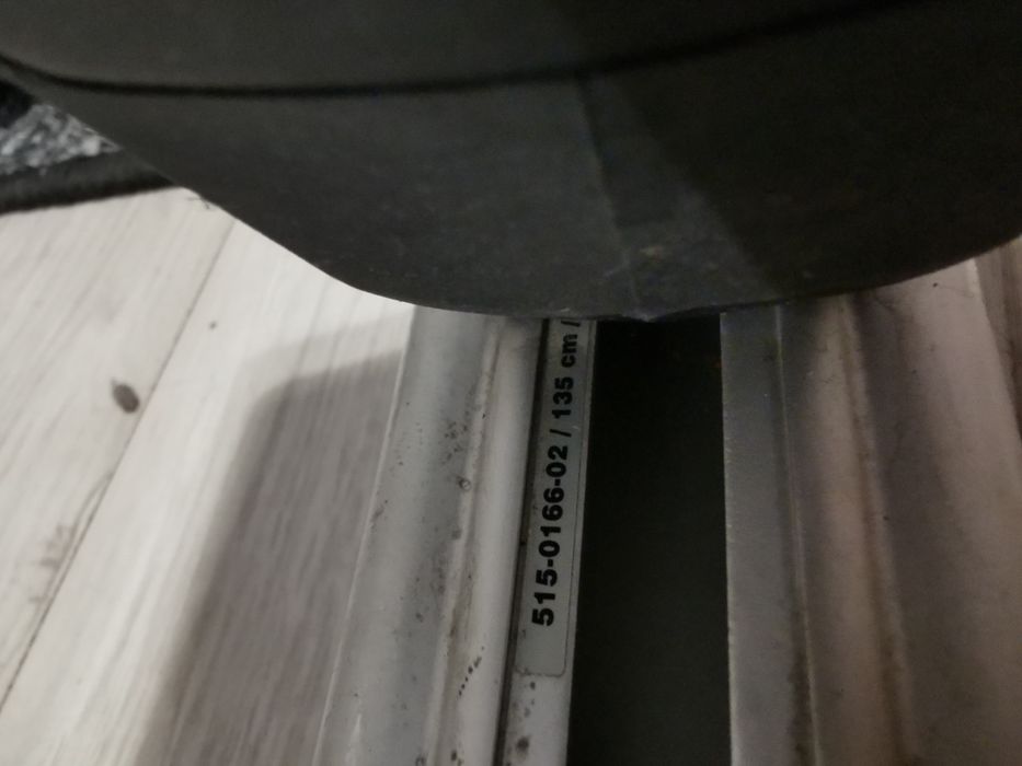 Bagażnik dachowy Thule 135 cm.