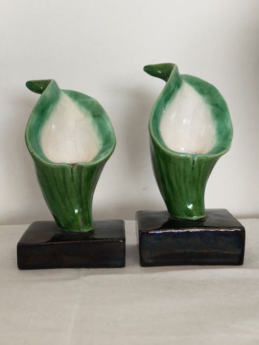 Castiçais/ porta velas em faiança das caldas