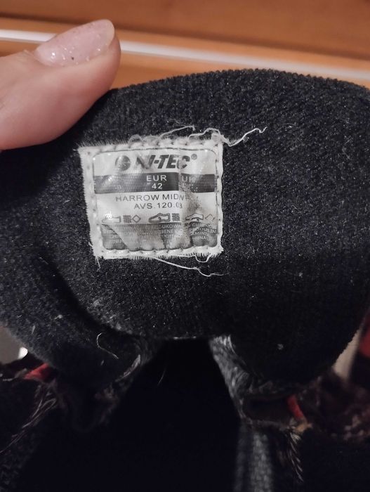 Кросівки чоловічі